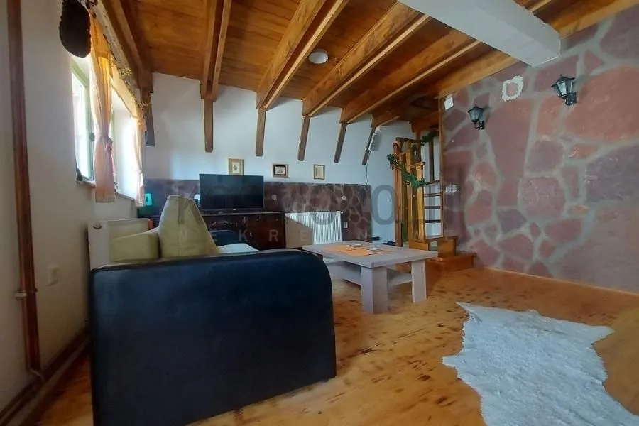Prodaja, kuća, 160m², Kraljevi Čardaci, Kopaonik