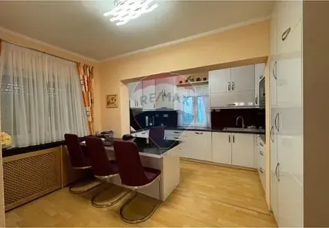 Sale, house, 1874m², Centar, Bar - image 27