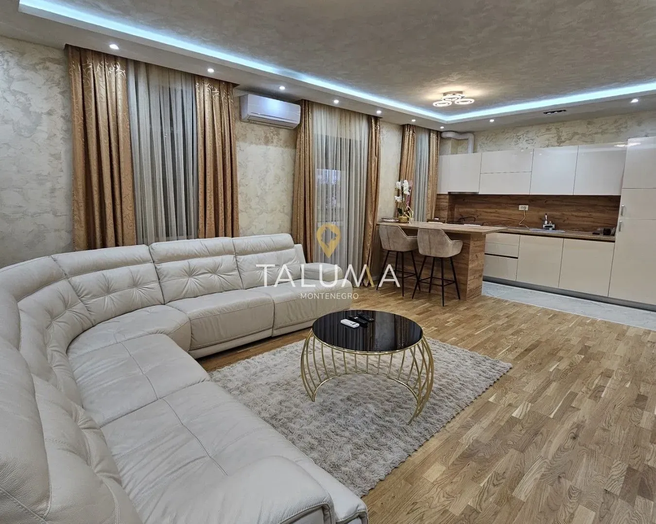 Izdavanje, dvosoban stan, 86m², Stara Varoš, Podgorica
