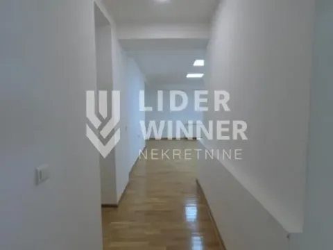 Izdavanje, poslovni prostor, 97m², Savski Venac, Beograd - image 9