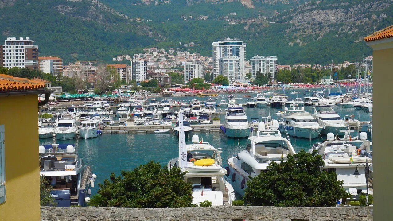 Sale, house, 268m², Stari Grad, Budva