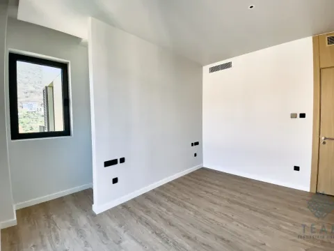 Prodaja, dvosoban stan, 102m², Porto Montenegro, Tivat - image 8