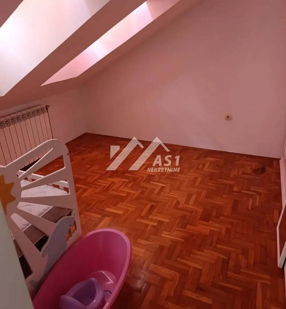 Prodaja, trosoban stan, 76m², Detelinara, Novi Sad Sve Podlokacije