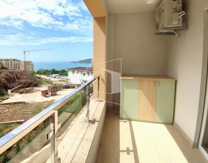 Izdavanje, jednosoban stan, 43m2, Rafailovići, Budva