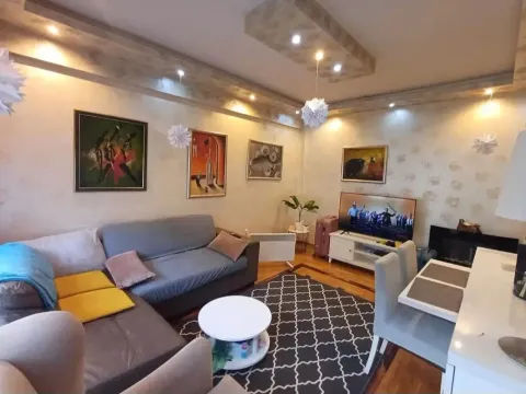 Rent, two bedroom apartment, 60m², Blok 6, Podgorica - image 3