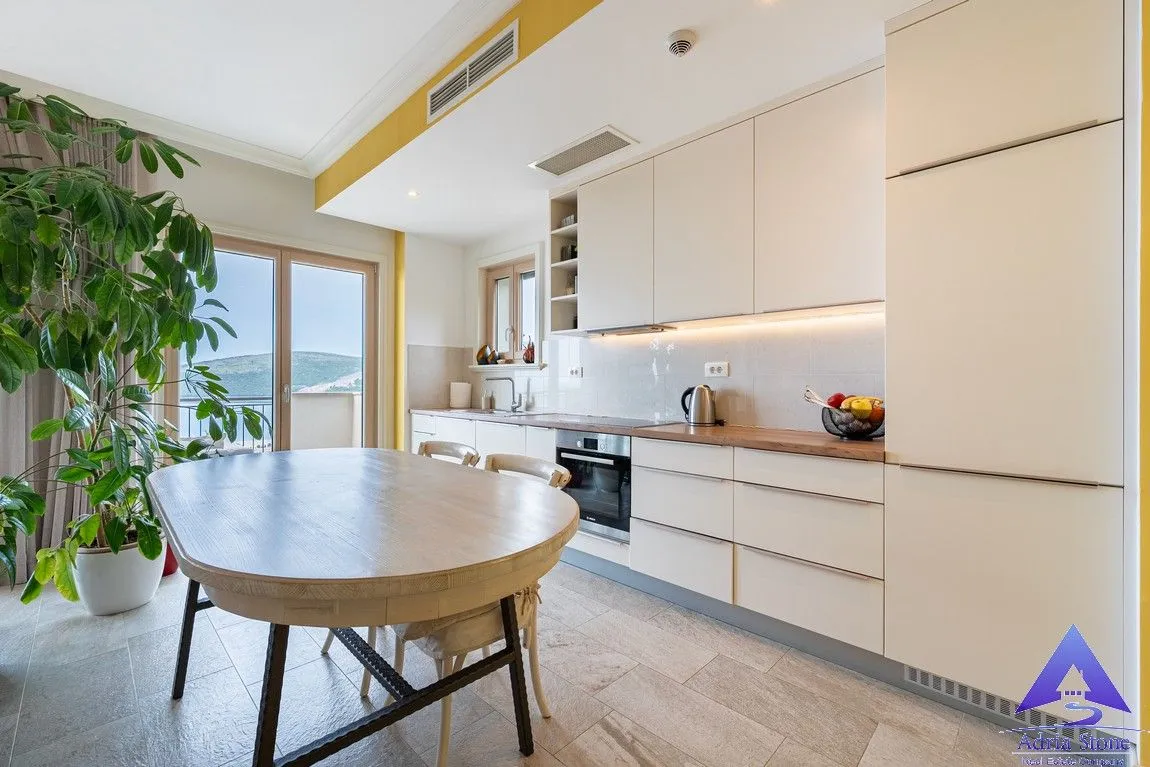 Prodaja, dvosoban stan, 114m², Luštica, Tivat