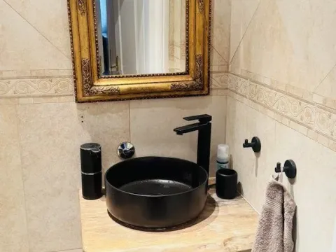 Rent, one bedroom apartment, 130m², Stari grad, Novi Sad - image 12