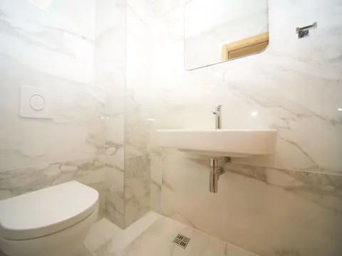 Izdavanje, dvosoban stan, 80m², City Kvart, Podgorica - image 4