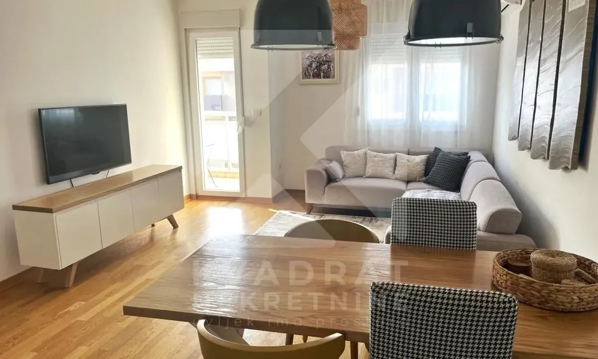 Izdavanje, dvosoban stan, 64m², City Kvart, Podgorica