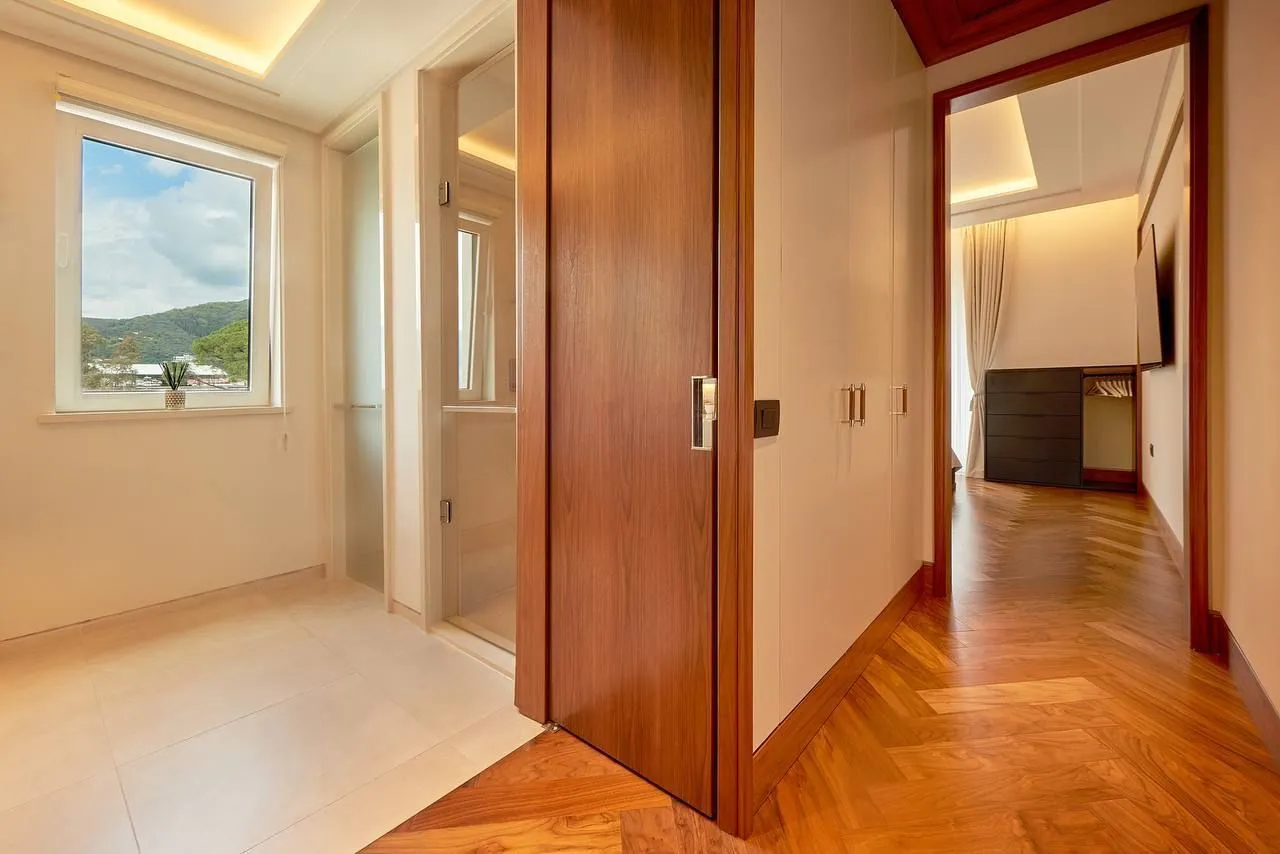 Prodaja, dvosoban stan, 152m², Tivat, Crna Gora