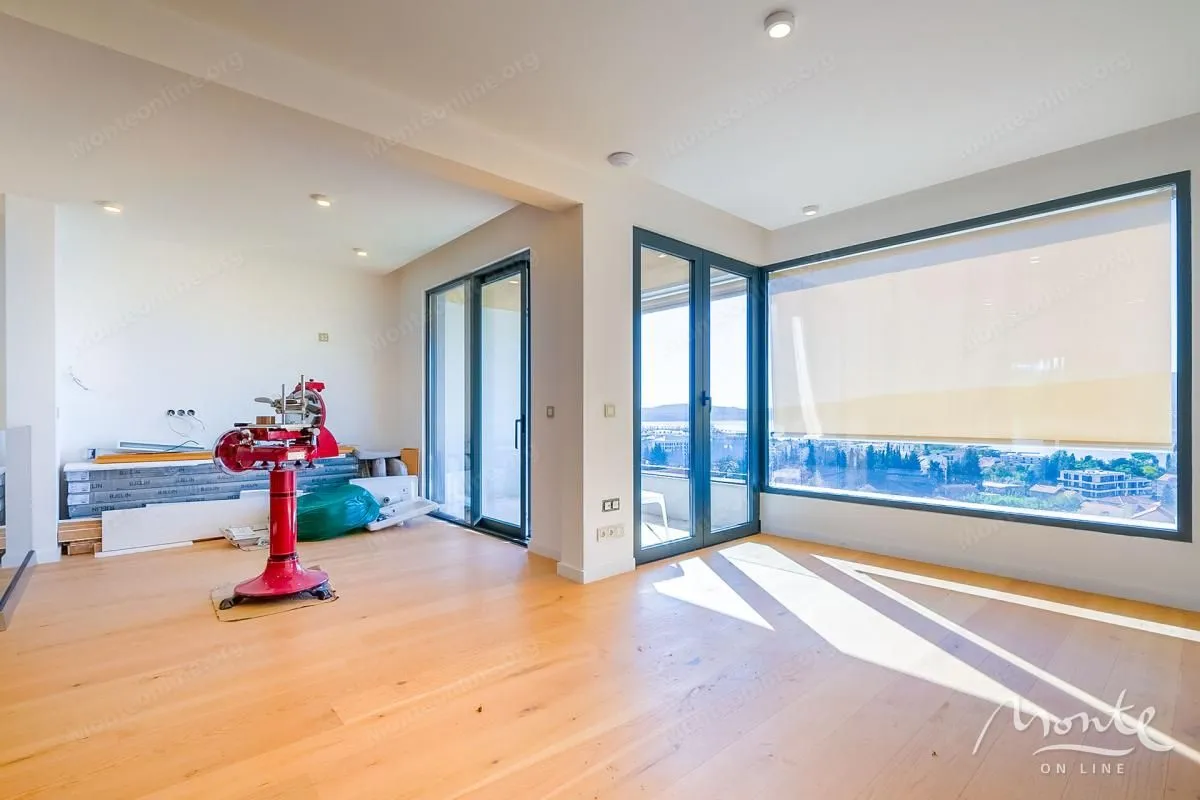 Prodaja, dvosoban stan, 100m², Donja Lastva, Tivat