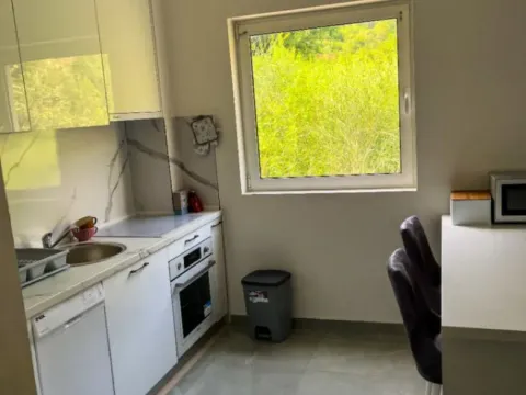 Sale, one bedroom apartment, 61m², Bečići, Budva - image 8