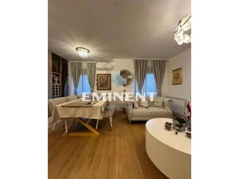 Izdavanje, trosoban stan, 90m², Vračar Sve Podlokacije, Beograd - image 6