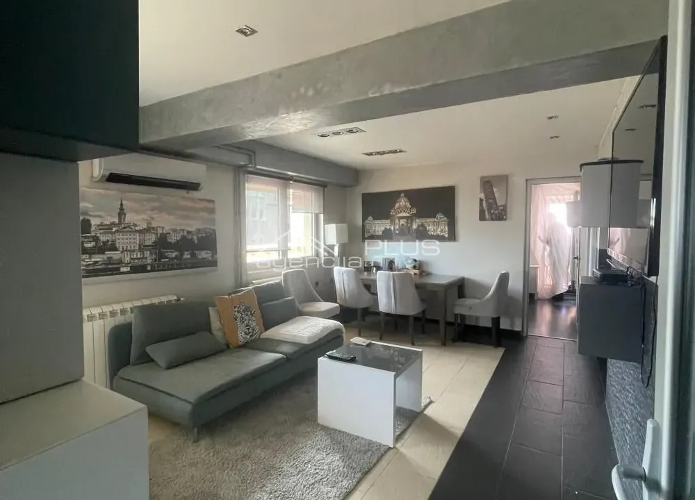 Izdavanje, stan, 130m², Stari Grad, Beograd