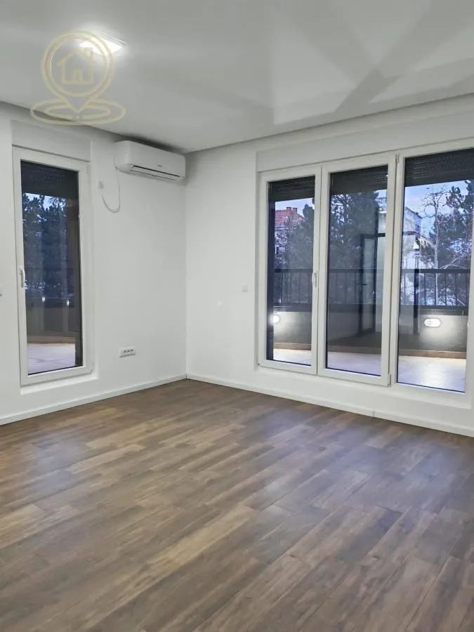 Rent, office space, 88m², Bubanj, Kragujevac