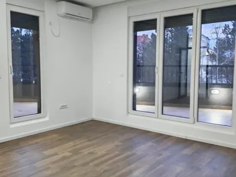 Poslovni prostor in Bubanj