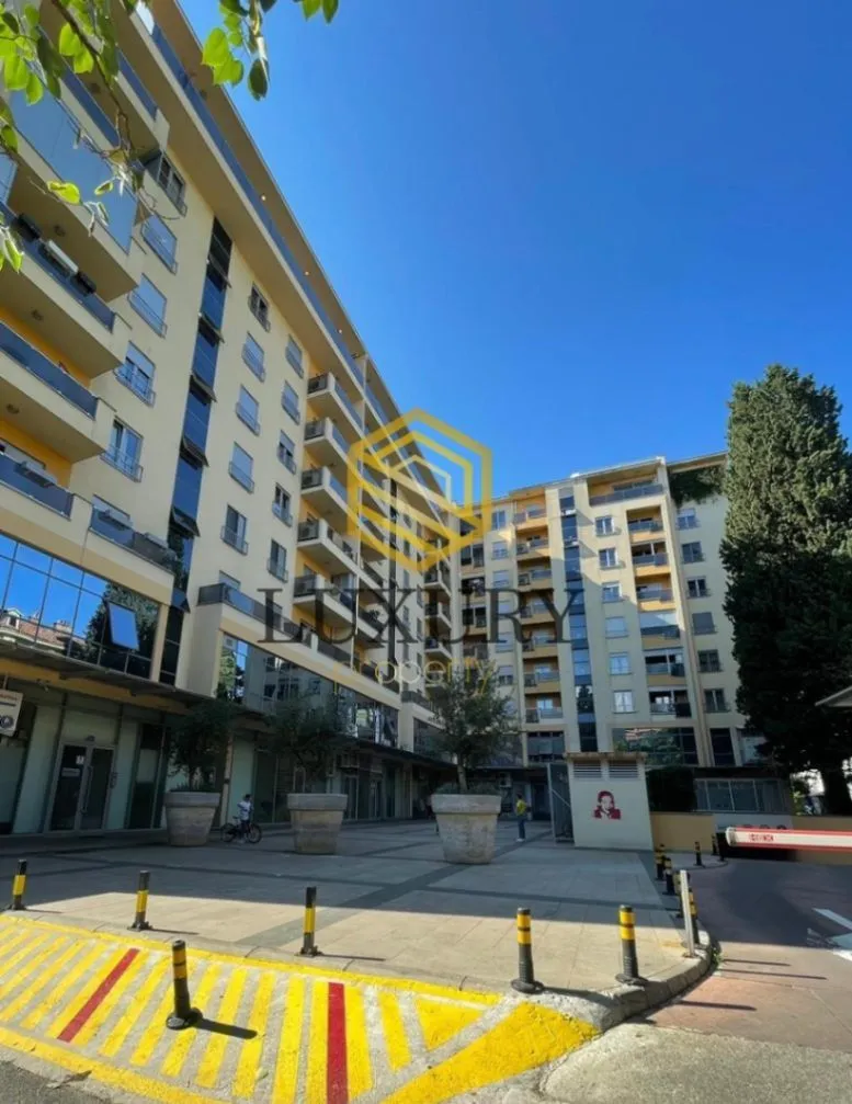Rent, office space, 76m², Centar, Podgorica