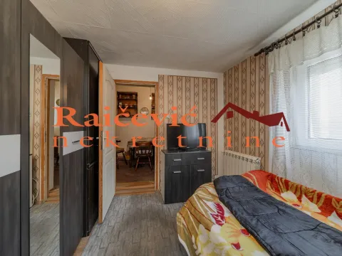 Prodaja, četvorosoban stan, 91m², Petlovo Brdo, Beograd - image 2