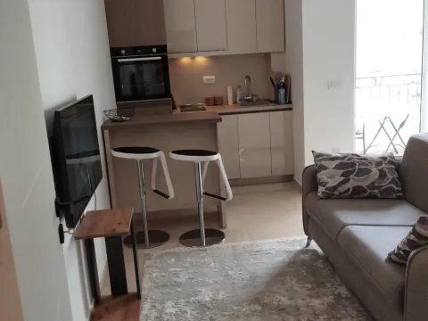 Izdavanje, garsonjera, 34m², Bar, Crna Gora - image 1