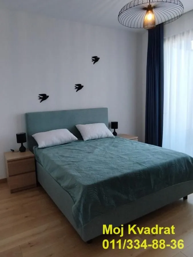 Izdavanje, trosoban stan, 92m², Stari Grad, Beograd