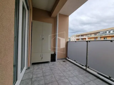 Izdavanje, stan, 47m², City Kvart, Podgorica - image 10
