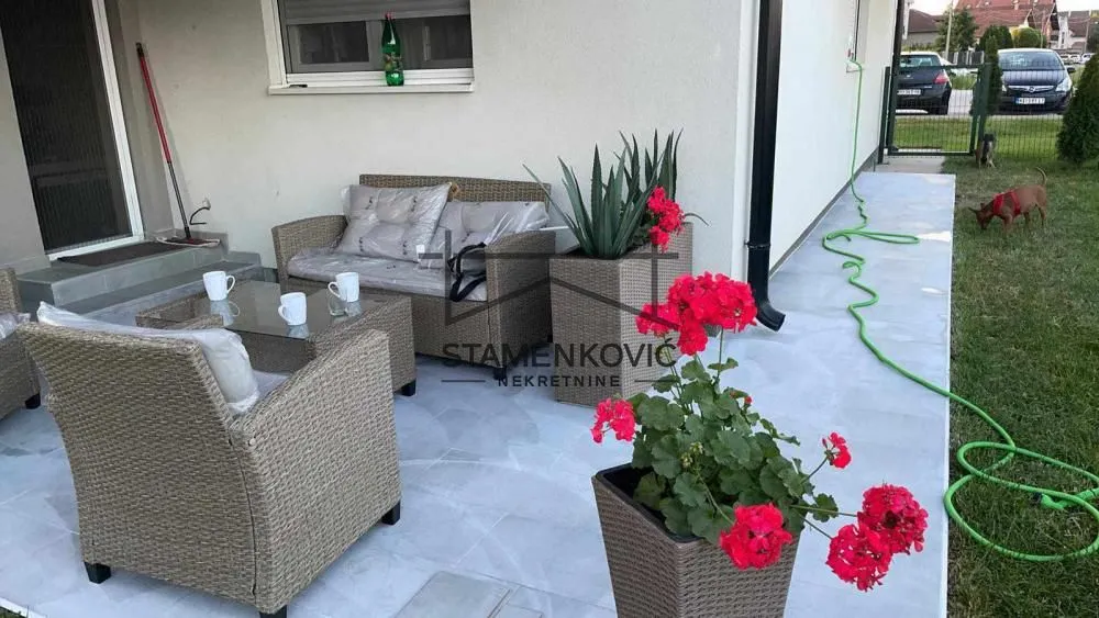 Prodaja, jednosoban stan, 67m², Veternik, Novi Sad Sve Podlokacije