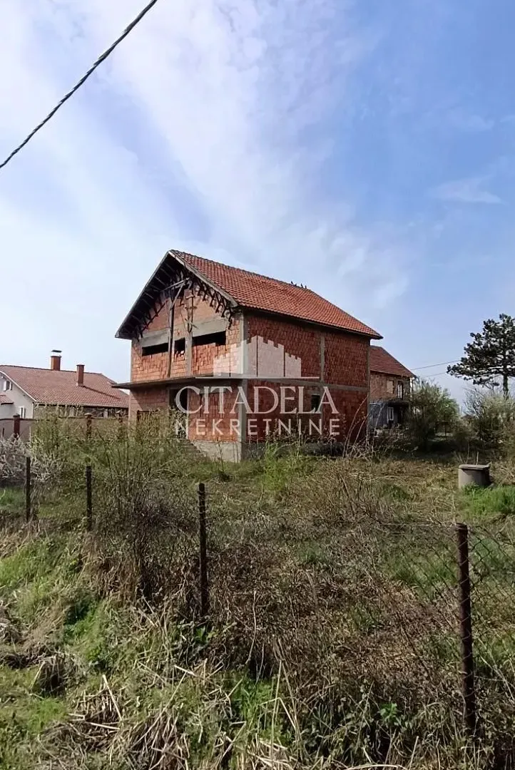 Prodaja, kuća, 180m², Lisović, Barajevo