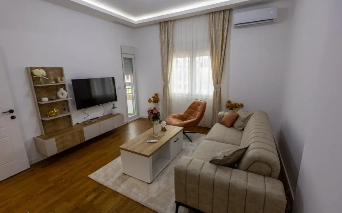 Izdavanje, jednosoban stan, 45m², Zabjelo, Podgorica