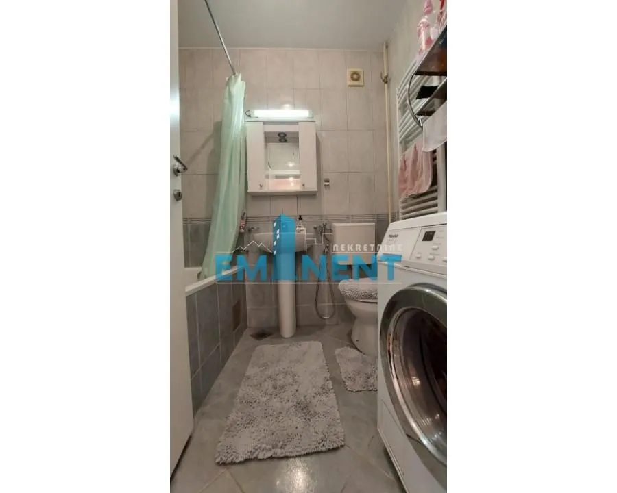 Izdavanje, dvosoban stan, 60m², Zvezdara Sve Podlokacije, Beograd