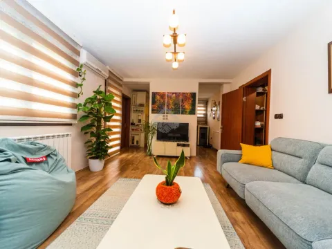 Prodaja, kuća, 200m², Donja Gorica, Podgorica - image 9