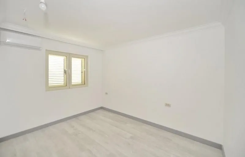 Prodaja, četvorosoban stan, 123m², Herceg Novi, Crna Gora