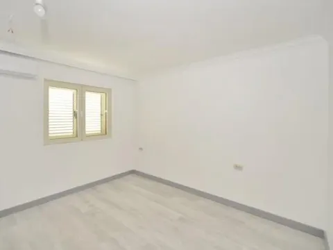Prodaja, četvorosoban stan, 123m², Herceg Novi, Crna Gora - image 4