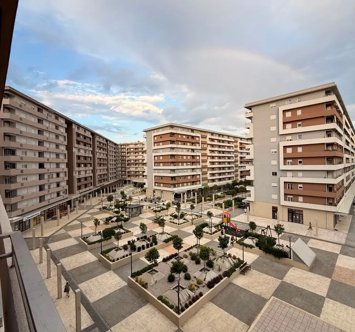 Izdavanje, poslovni prostor, 49m², Central Point, Podgorica