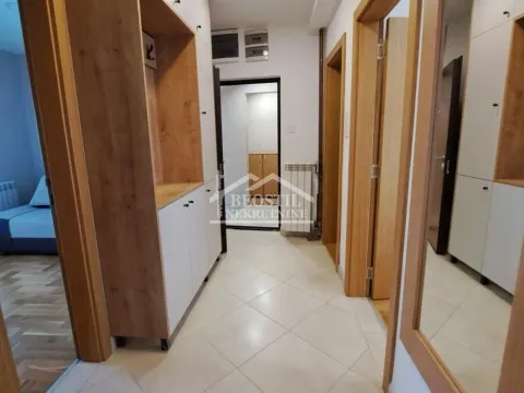 Izdavanje, trosoban stan, 82m², Skojevsko Naselje, Beograd - image 11