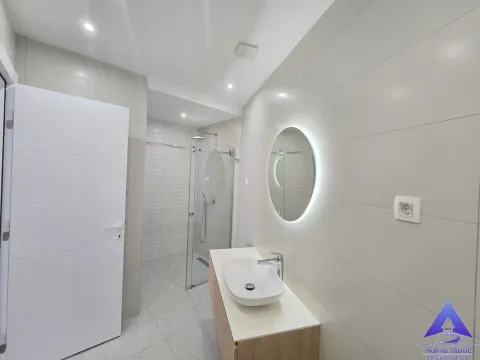 Prodaja, jednosoban stan, 77m², Bečići, Budva - image 12