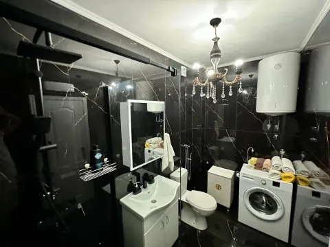 Izdavanje, dvosoban stan, 60m², Tivat, Crna Gora - image 12