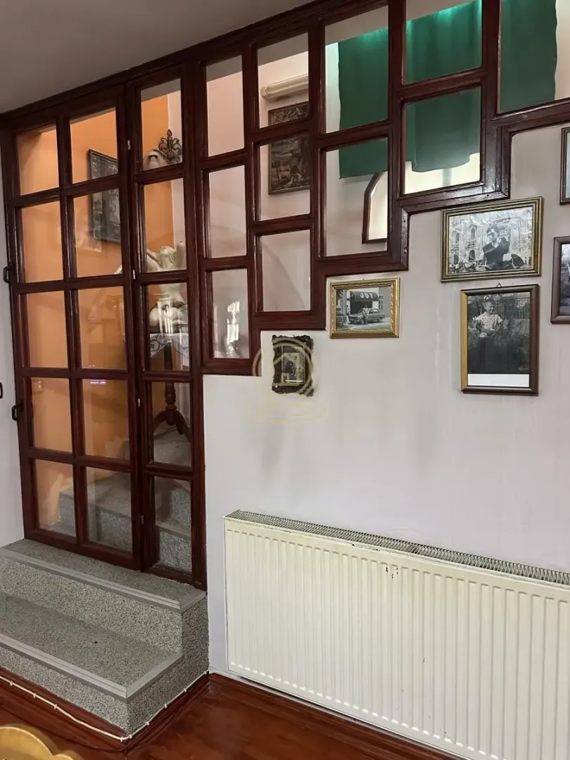 Prodaja, kuća, 290m², Palilula, Niš