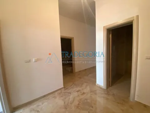 Prodaja, trosoban stan, 227m², Dobra Voda, Bar - image 2