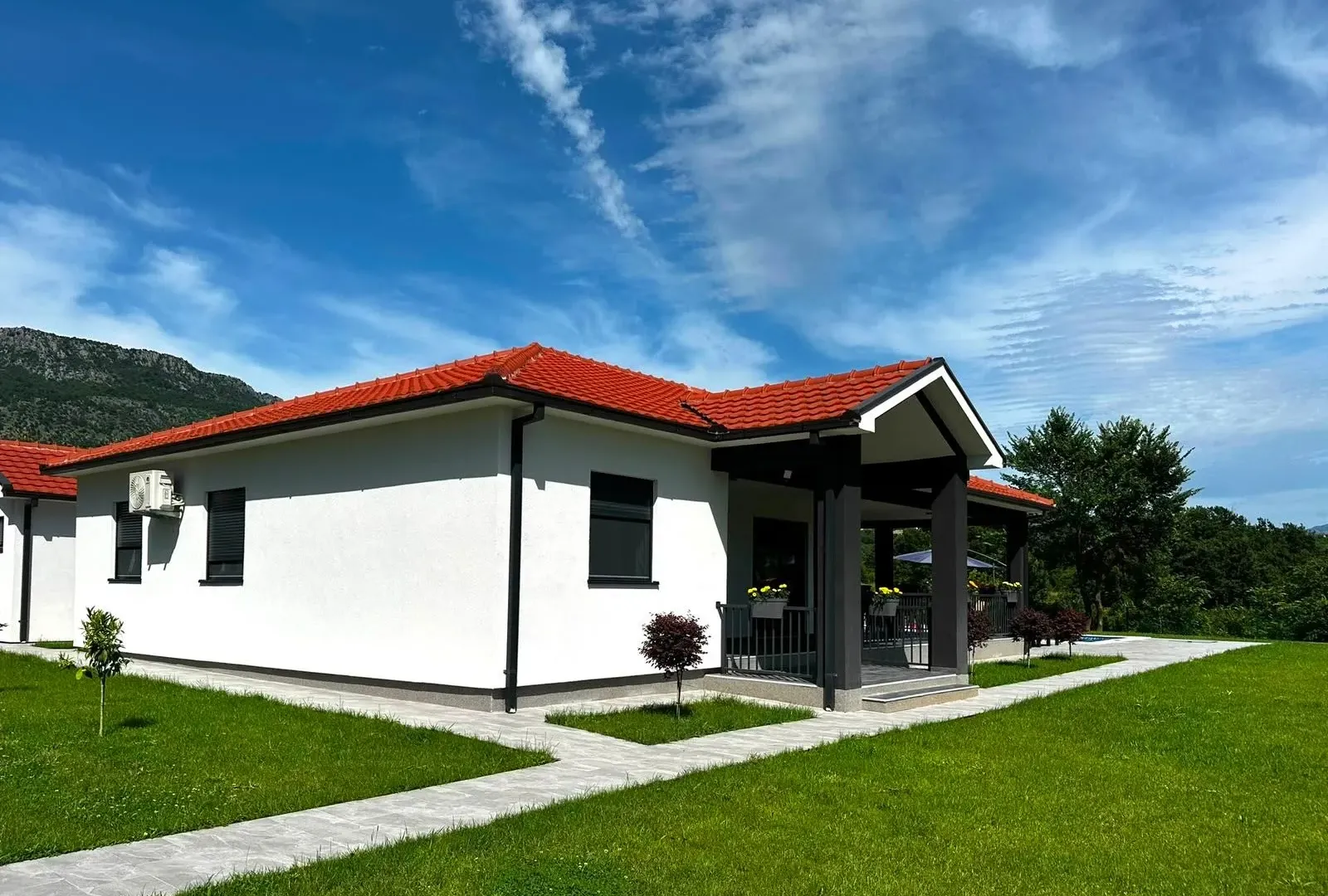 Rent, house, 160m², Pričelje, Podgorica