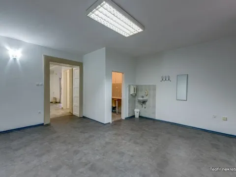 Izdavanje, poslovni prostor, 88m², Stari Grad, Beograd - image 2