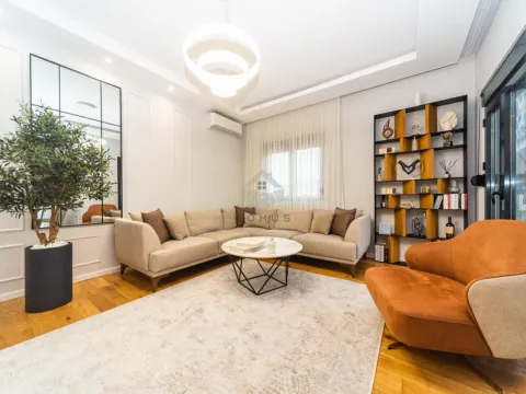 Izdavanje, dvosoban stan, 66m², Centar, Podgorica - image 1