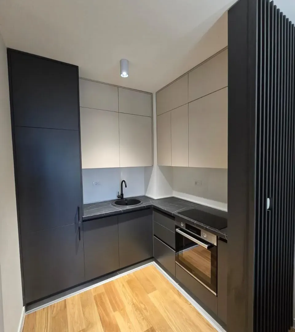 Izdavanje, jednosoban stan, 42m², Central Point, Podgorica