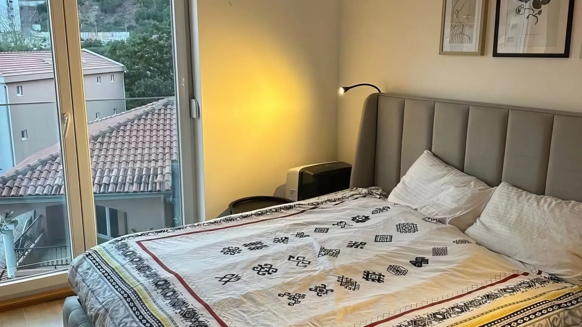 Izdavanje, jednosoban stan, 45m², Centar, Budva