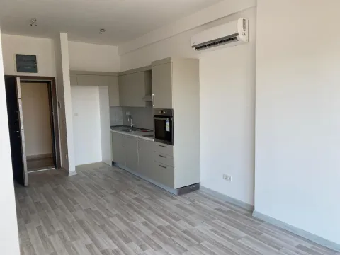 Prodaja, jednosoban stan, 38m², Centar, Bar - image 7