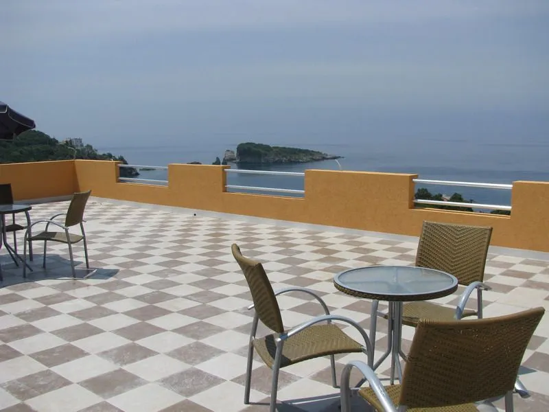 Sale, house, 384m², Utjeha, Bar