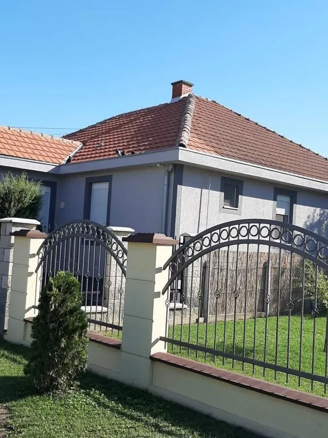 Sale, house, 154m², Sajlovo, Novi Sad Sve Podlokacije