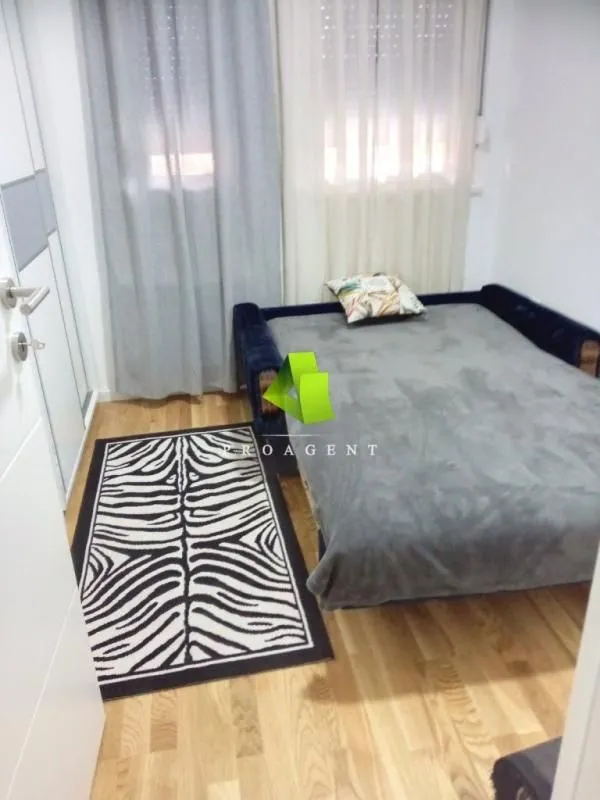 Izdavanje, dvosoban stan, 56m², Palilula, Niš