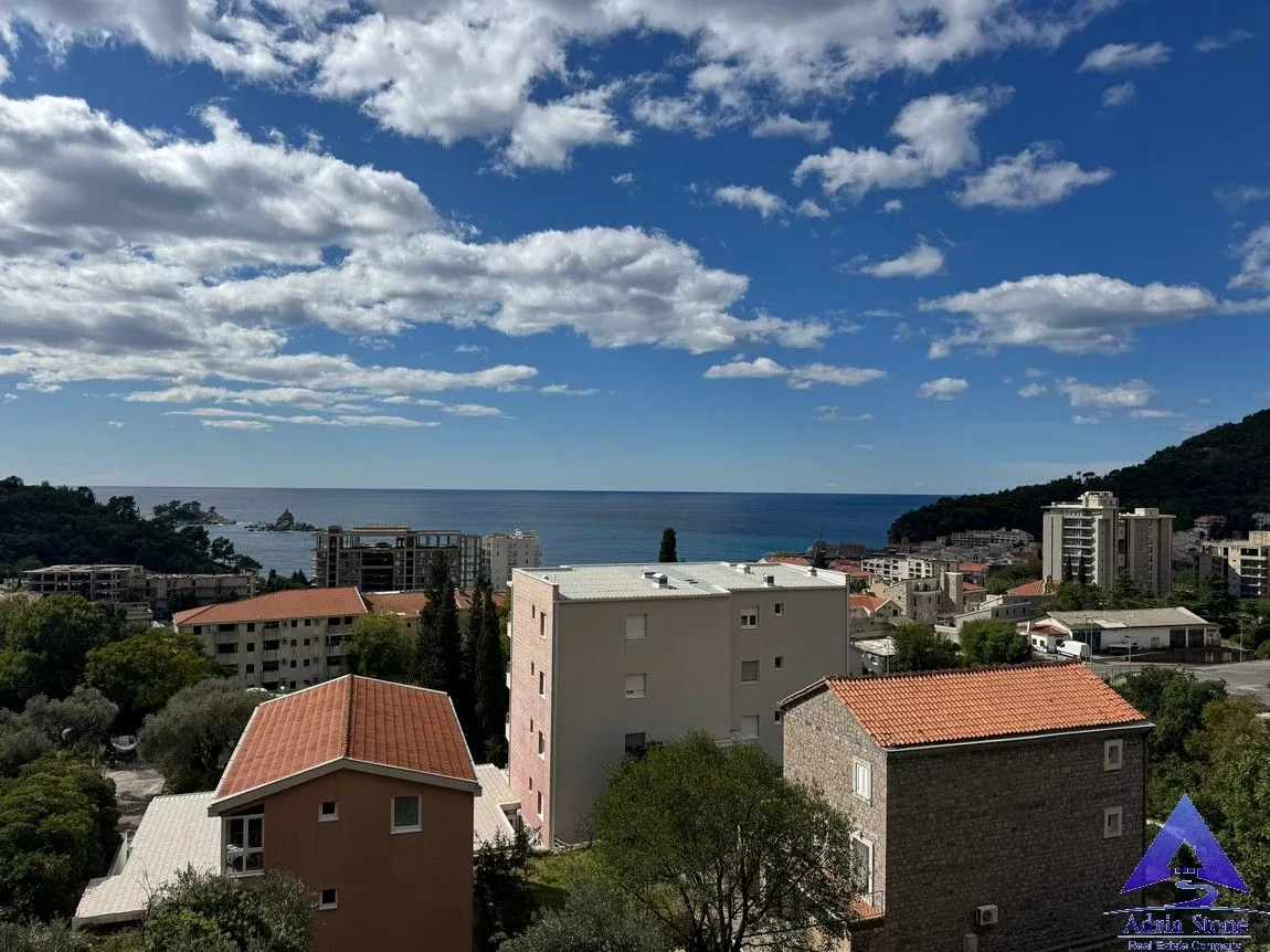 Prodaja, četvorosoban stan, 176m², Petrovac, Budva