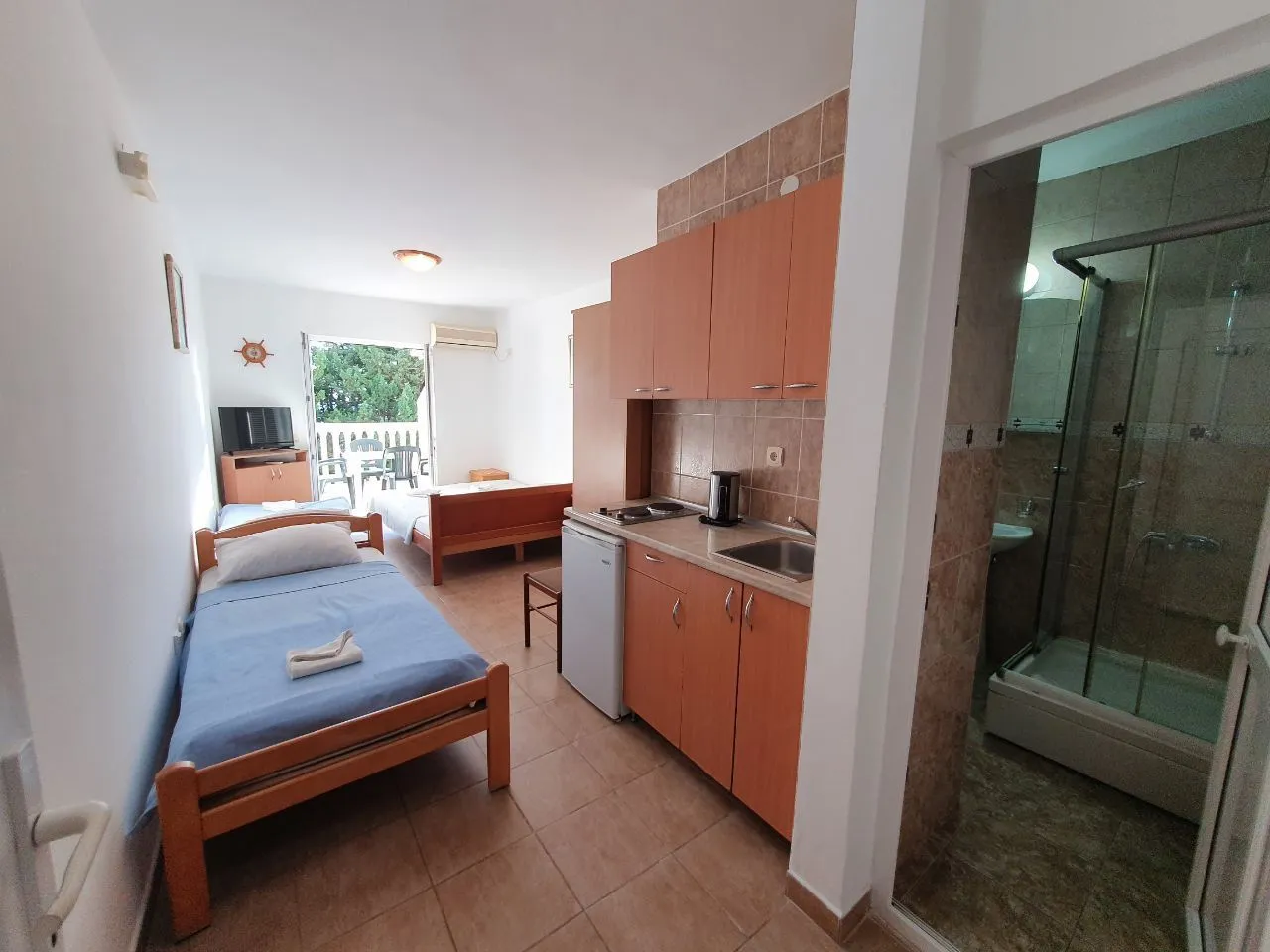 Izdavanje, dvosoban stan, 59m², Sutomore, Bar