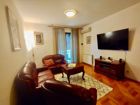 Rent, one bedroom apartment, 75m², Preko Morače, Podgorica - image 1